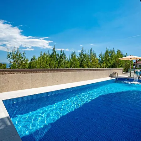 Luxury With Shared Pools - Evianamar Ii Apartamento